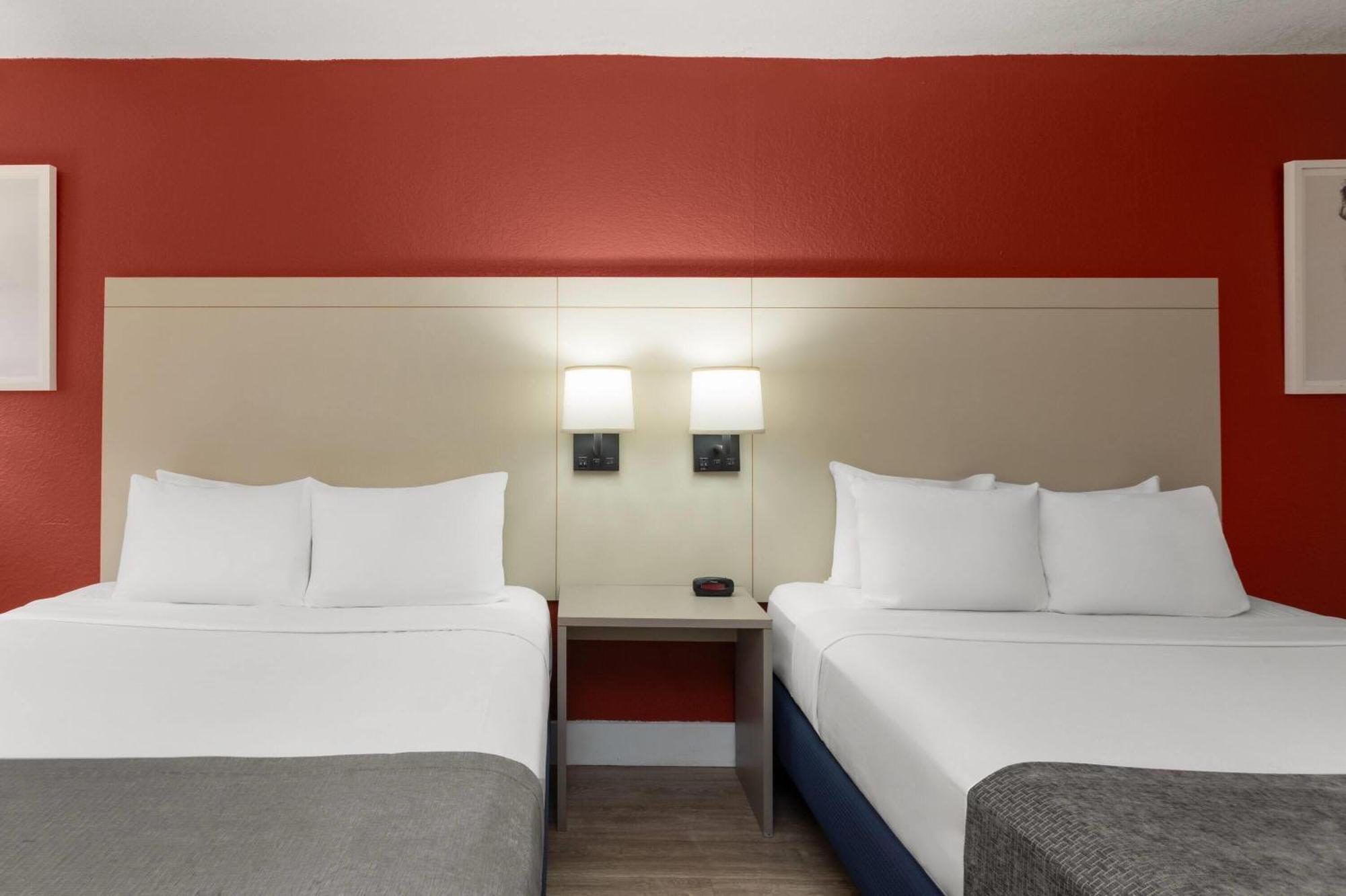 Queen Room Two Queen Beds Non-Smoking